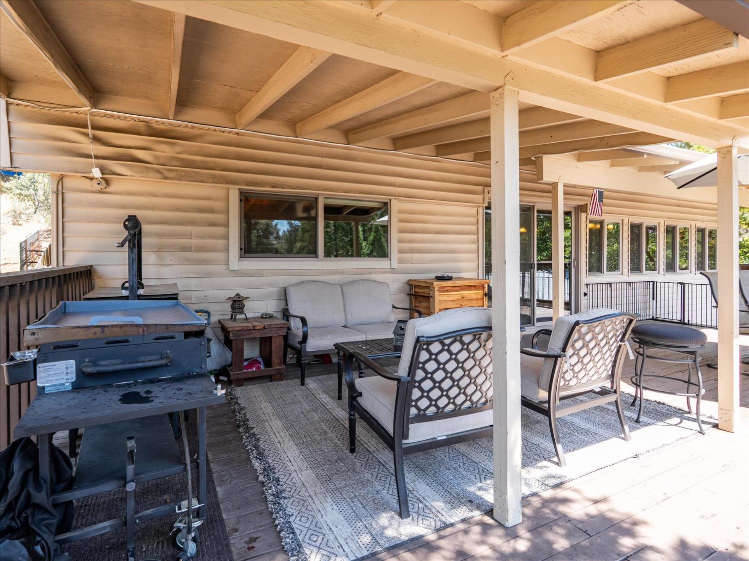 53746 Acorn Road Bass Lake, CA 93604 - Photo 7 of 39 Gallery Image 7