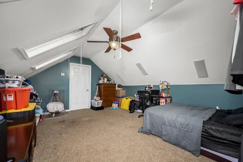 a view of entryway with a outdoor space