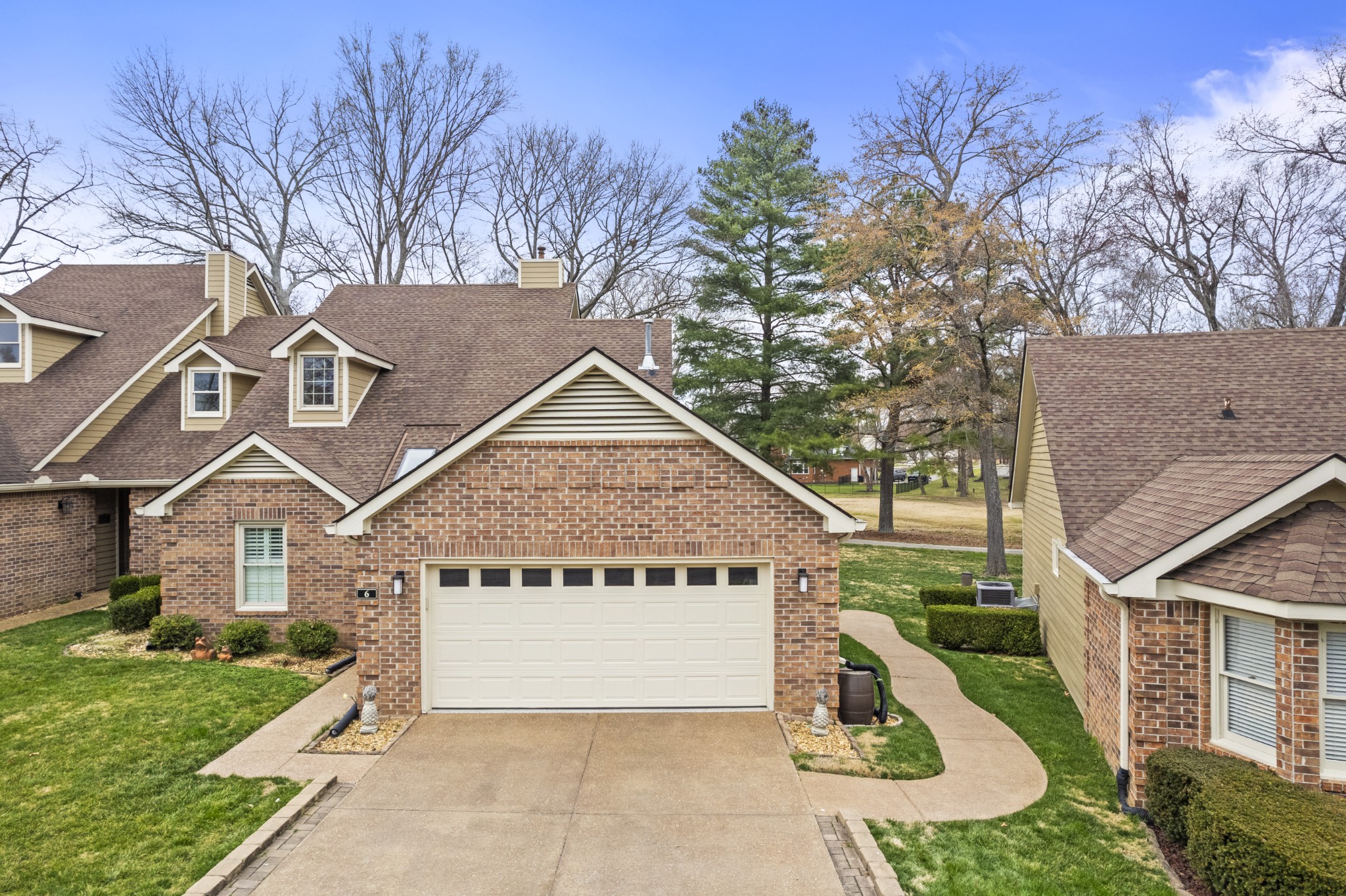 6 Chadsworth Place Tullahoma, TN 37388 - Photo 31 of 49 front view of house with a yard