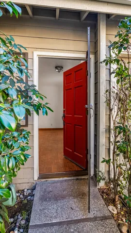$715,000 | 522 West Victoria Street, Unit B, Santa Barbara, CA 93101
