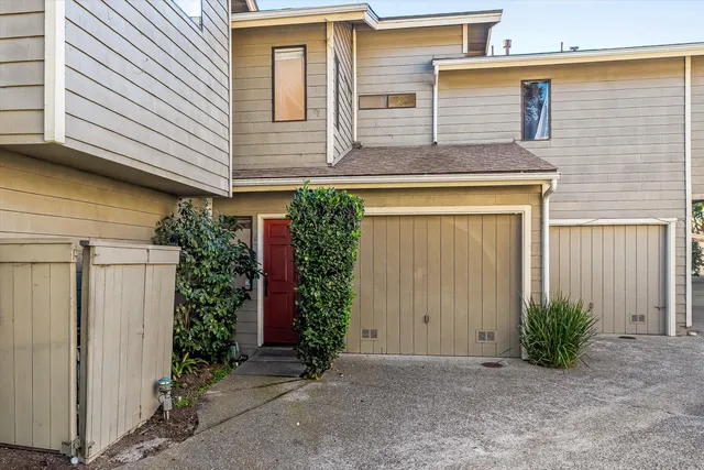 $715,000 | 522 West Victoria Street, Unit B, Santa Barbara, CA 93101