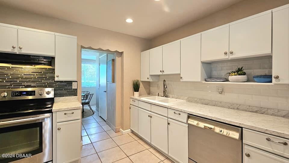 23 Palmetto Drive Ormond Beach, FL 32176 - Photo 16 of 42 Lots of cabinetry