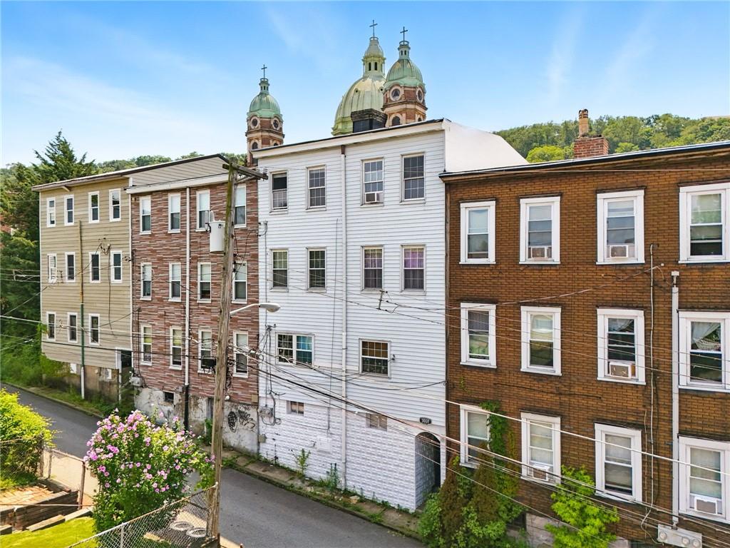 3037 Pulawski Way Pittsburgh, PA 15219 - Photo 1 of 26 a front view of a multi story building