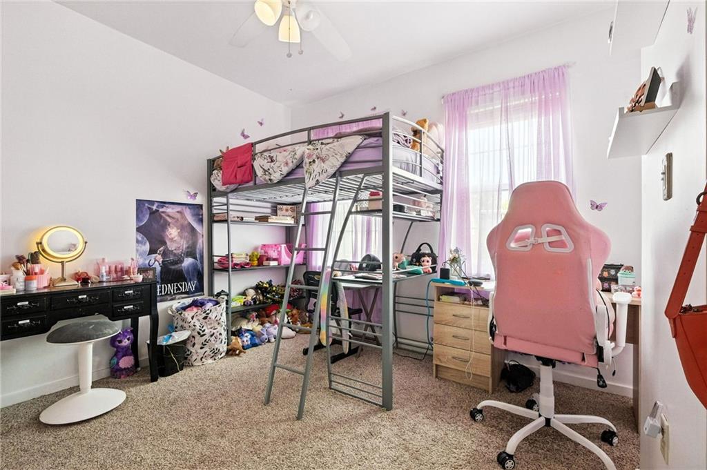 3037 Pulawski Way Pittsburgh, PA 15219 - Photo 21 of 26 a view of a room with gym equipment