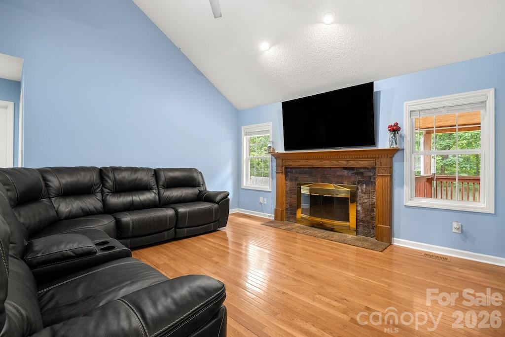4403 Hubbard Road Charlotte, NC 28269 - Photo 5 of 27 Gallery Image 5