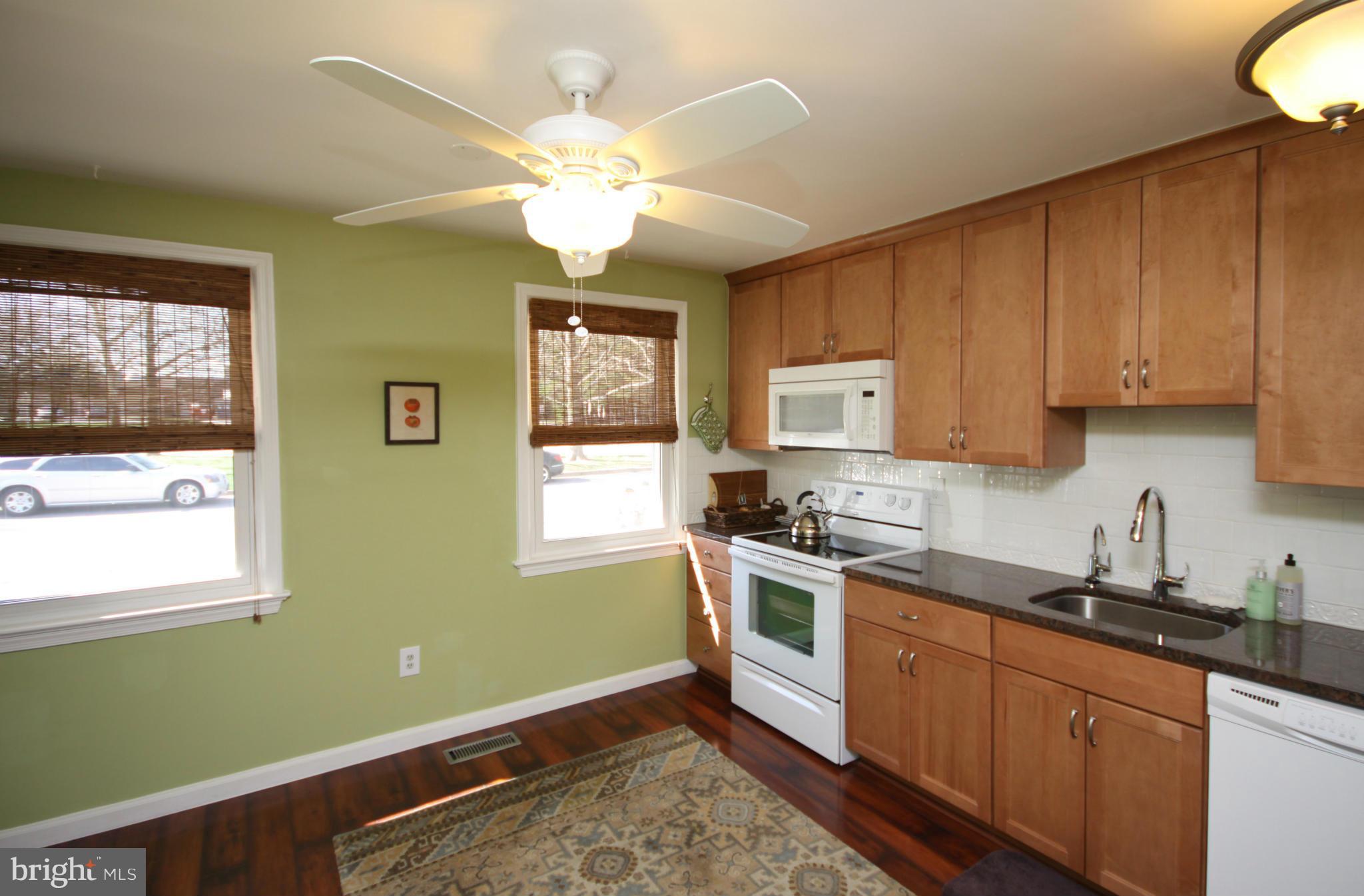 10902 Rock Coast Road Columbia, MD 21044 - Photo 8 of 30 Kitchen