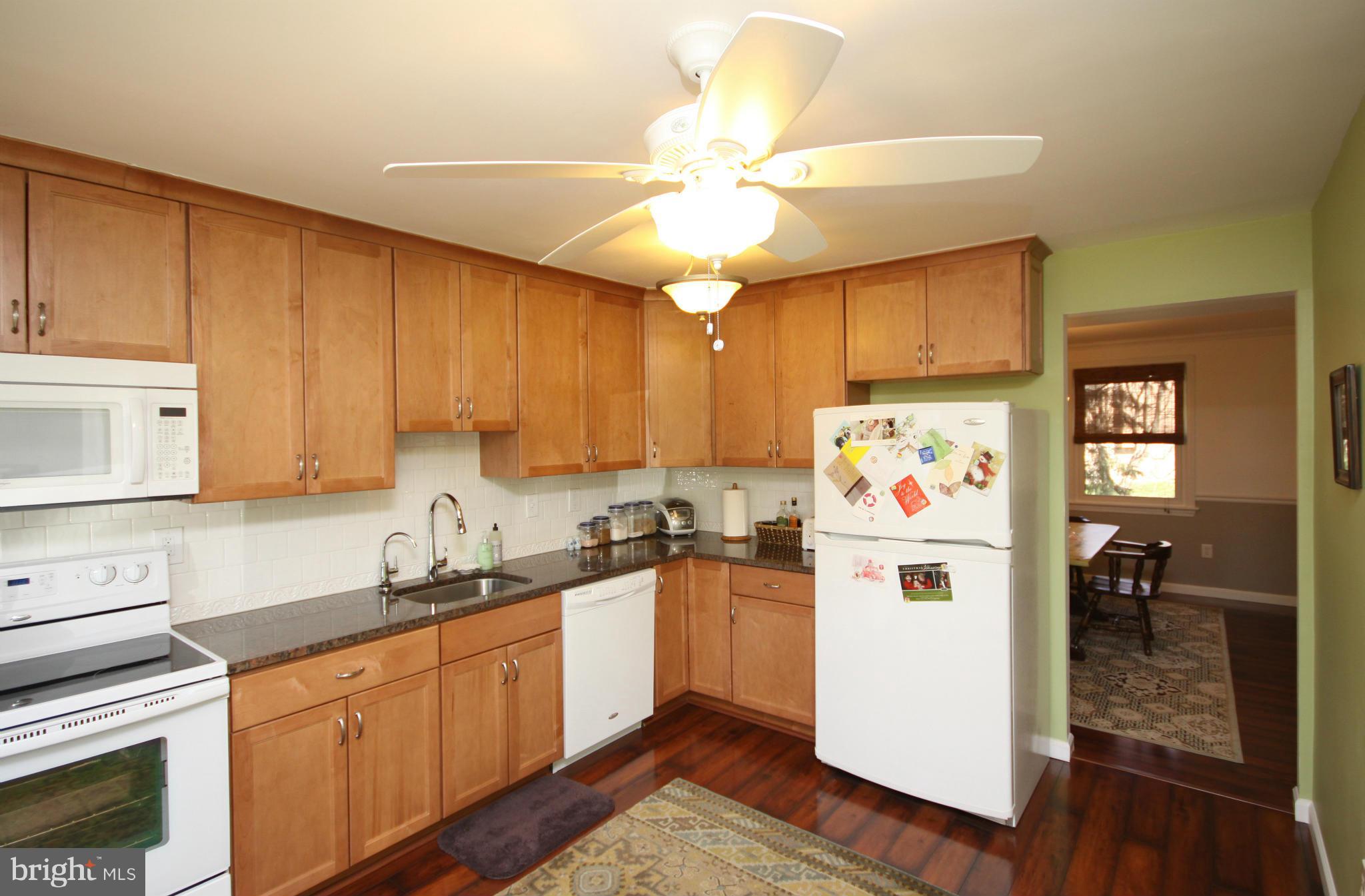 10902 Rock Coast Road Columbia, MD 21044 - Photo 9 of 30 Kitchen