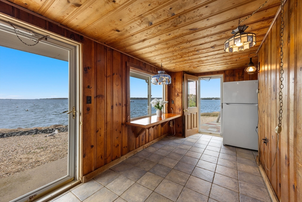 41 Seconsett Island Road Mashpee, MA 02649 - Photo 7 of 38