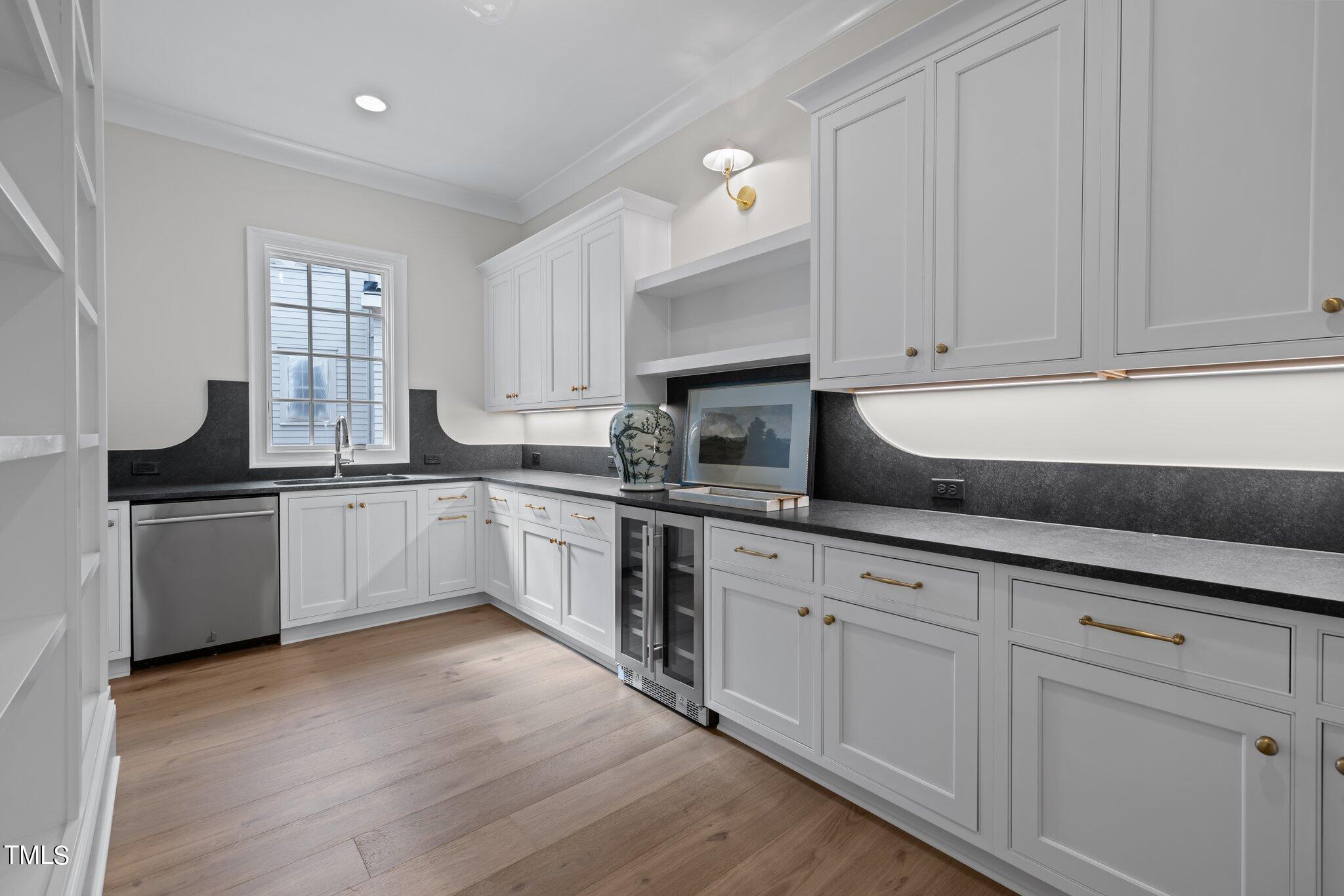 2646 Marchmont Street Raleigh, NC 27608 - Photo 20 of 59 35-web-or-mls-5Z8A1471