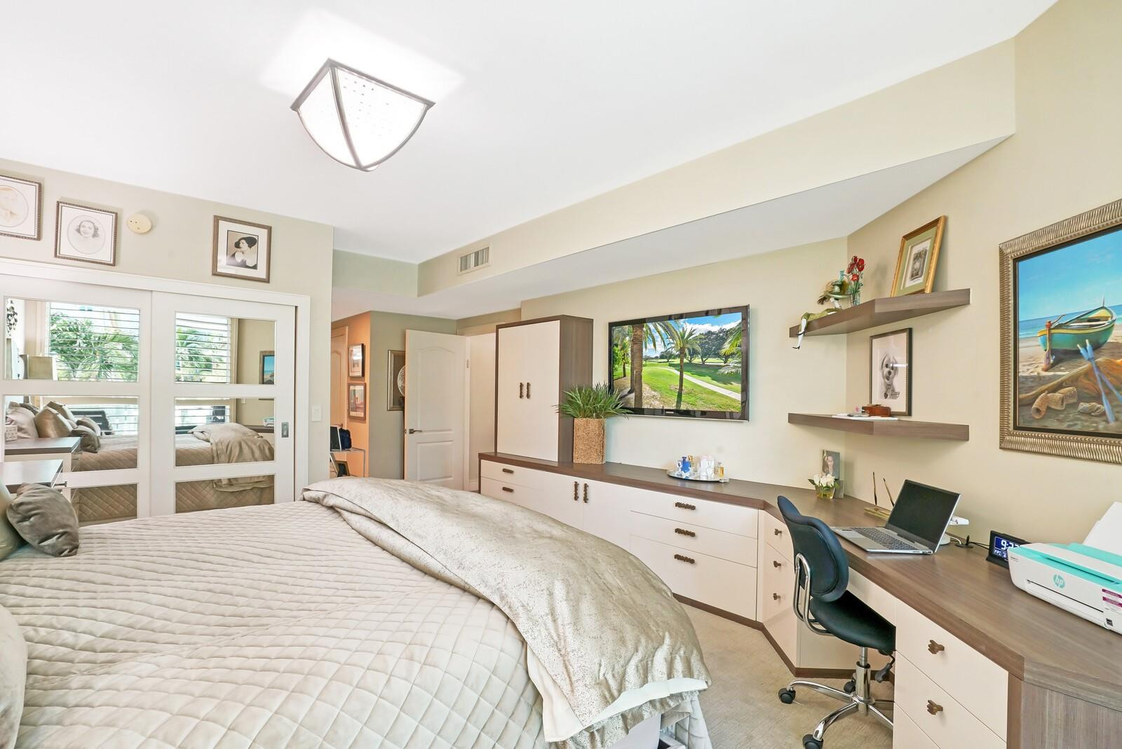 550 Southeast Mizner Boulevard, Unit B209 Boca Raton, FL 33432 - Photo 15 of 58 Photo 15