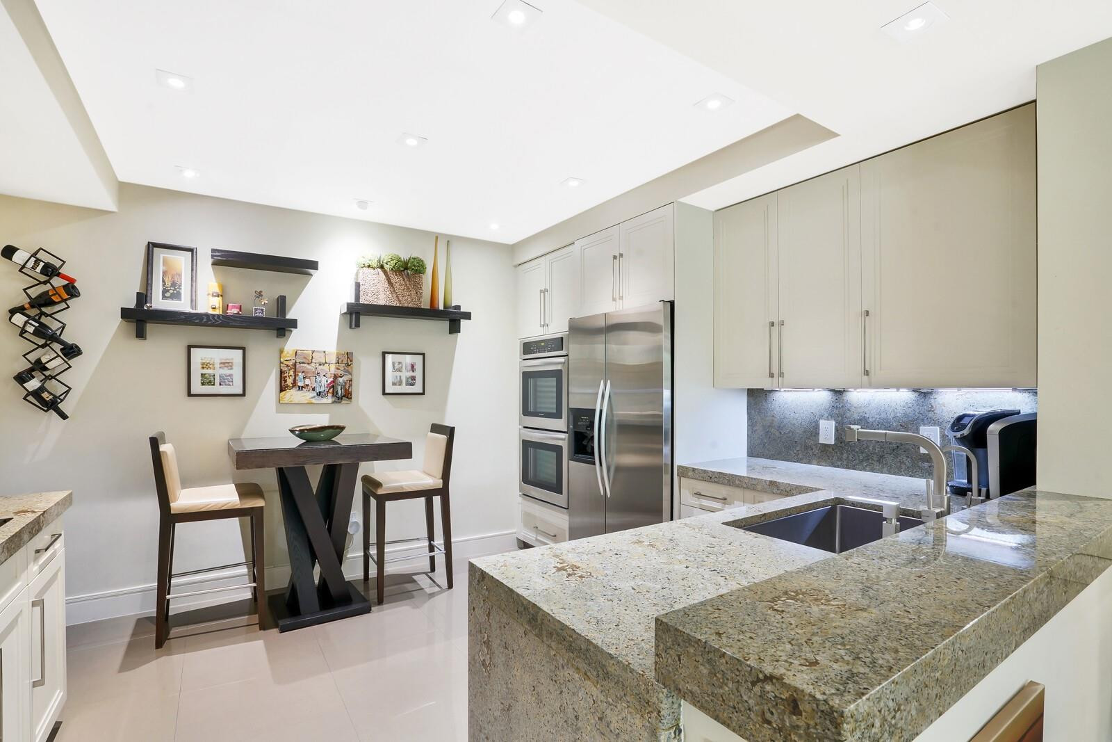 550 Southeast Mizner Boulevard, Unit B209 Boca Raton, FL 33432 - Photo 10 of 58 Photo 10