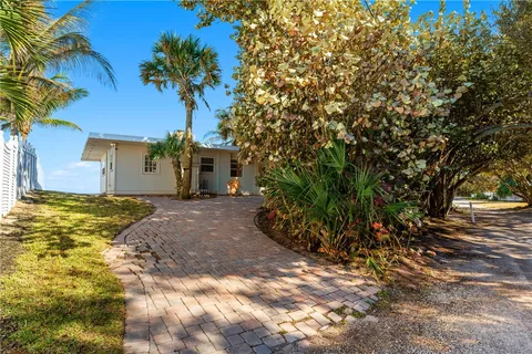 $1,949,999 | 9556 Doubloon Drive, Vero Beach, FL 32963