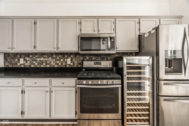 $355,000 | 349 Cobblesprings Court, Avon, IN 46123