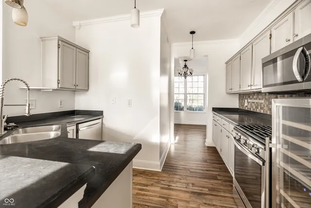 $355,000 | 349 Cobblesprings Court, Avon, IN 46123