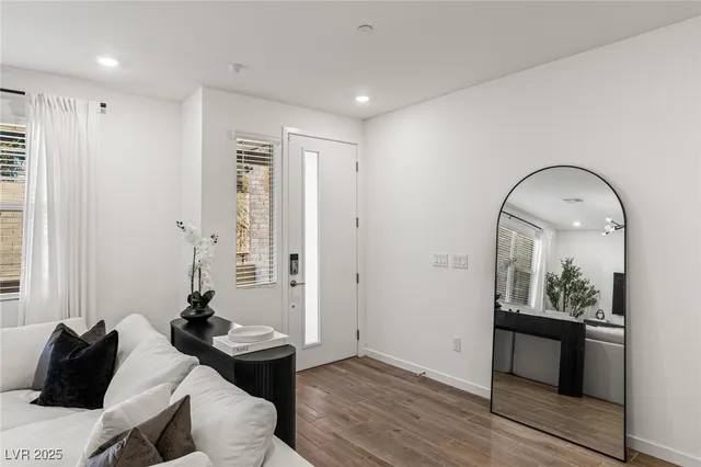 $3,850 | 1503 Melodic Lark Drive, Las Vegas, NV 89138