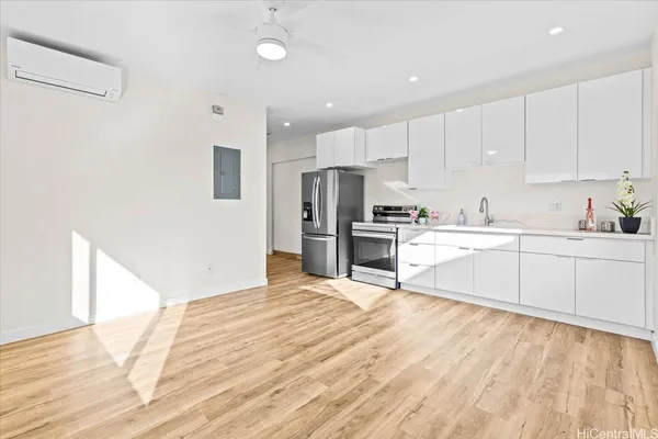 $1,090,888 | 91-1180 Hanaloa Street, Ewa Beach, HI 96706