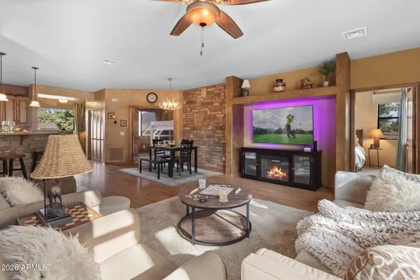 $399,850 | 2980 West Black Oak Loop, Unit I2, Show Low, AZ 85901