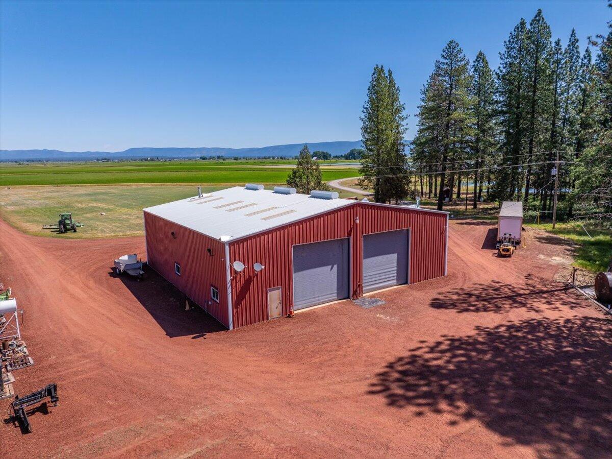 41494 Gomez Road Fall River Mills, CA 96028 - Photo 5 of 92 3a