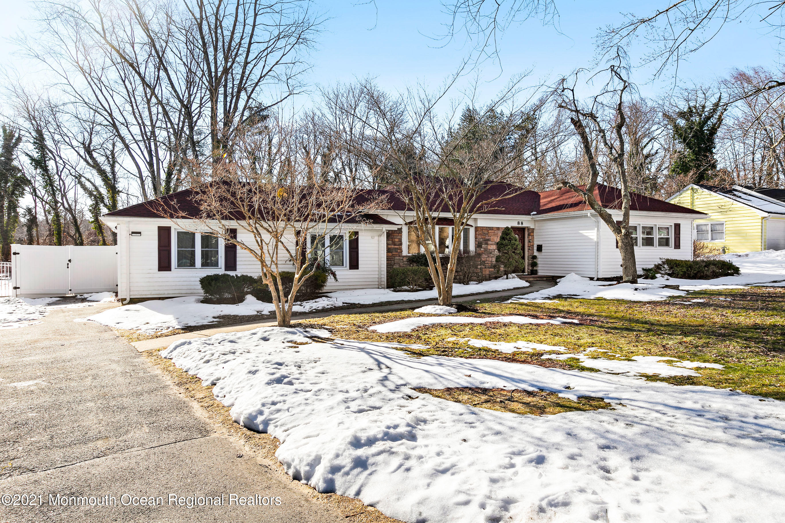 88 Rutledge Drive Middletown, NJ 07701 - Photo 2 of 51 88RutledgeOnline-2