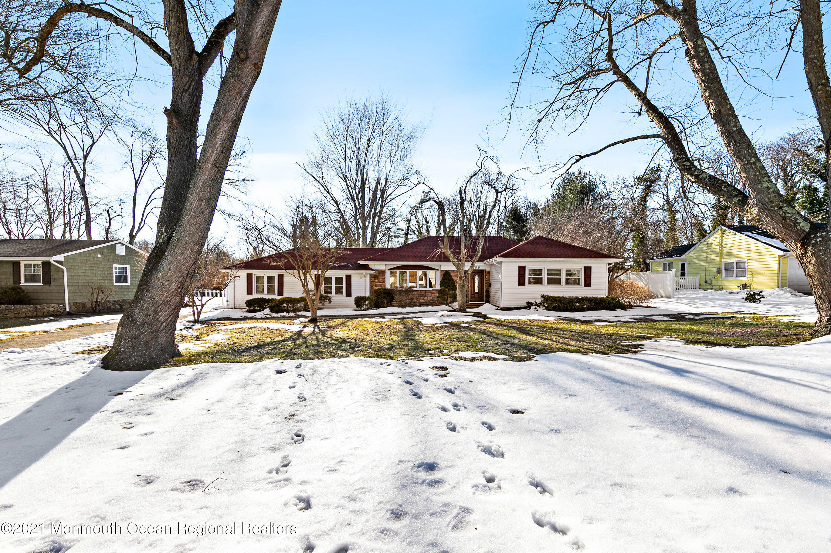 88 Rutledge Drive Middletown, NJ 07701 - Photo 3 of 51 88RutledgeOnline-3
