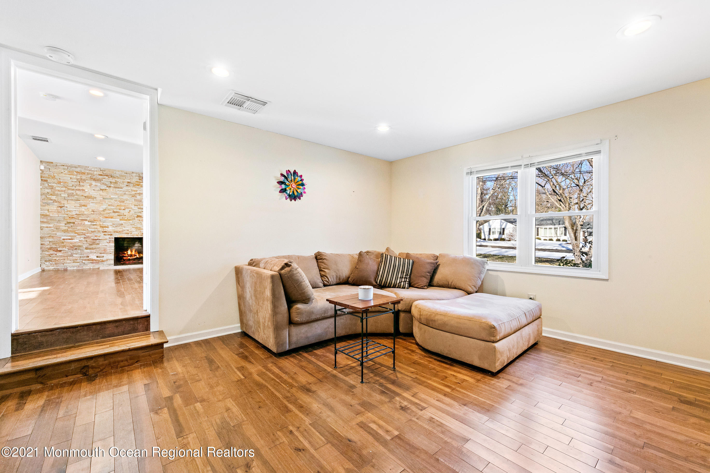 88 Rutledge Drive Middletown, NJ 07701 - Photo 22 of 51 88RutledgeOnline-24