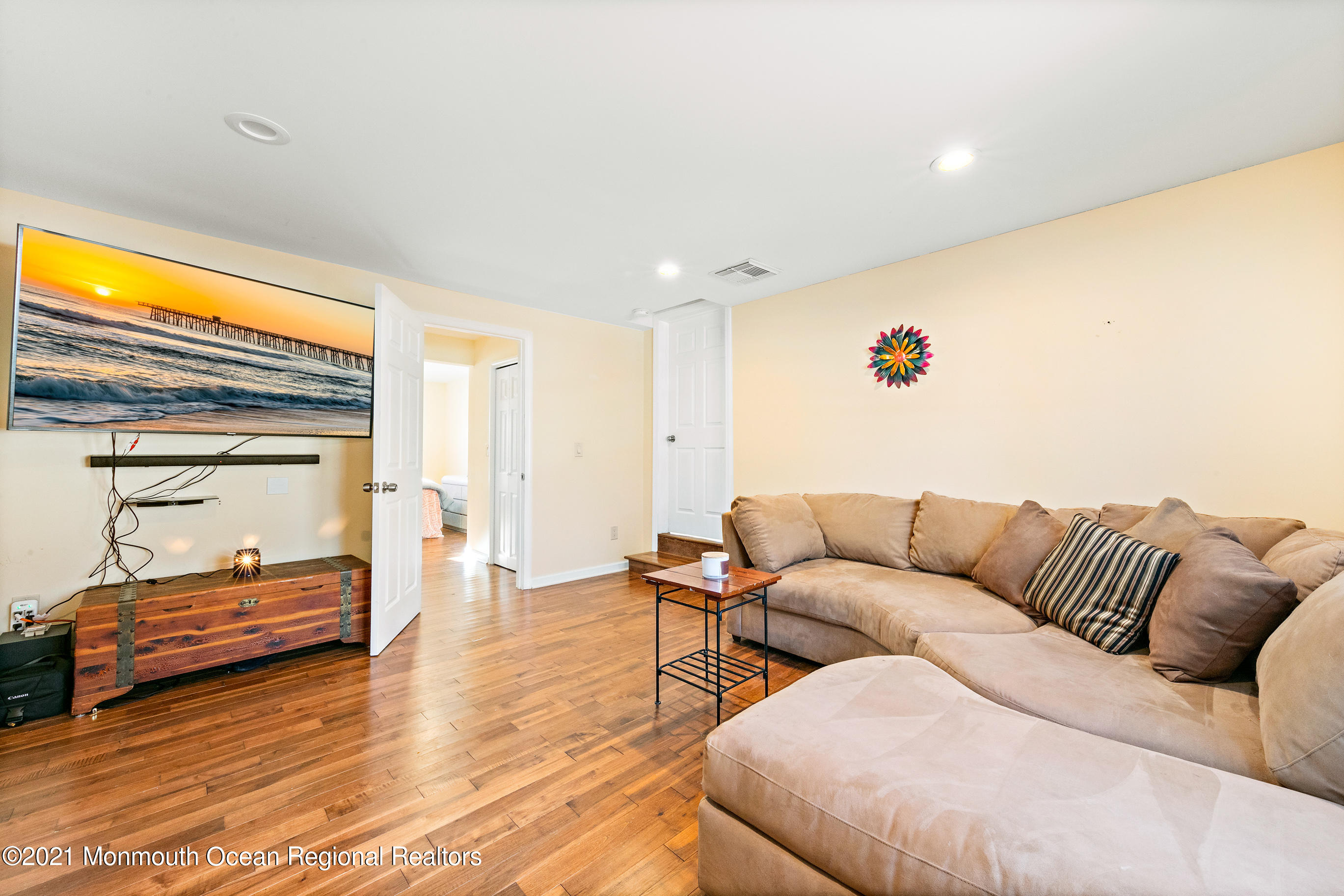 88 Rutledge Drive Middletown, NJ 07701 - Photo 23 of 51 88RutledgeOnline-25