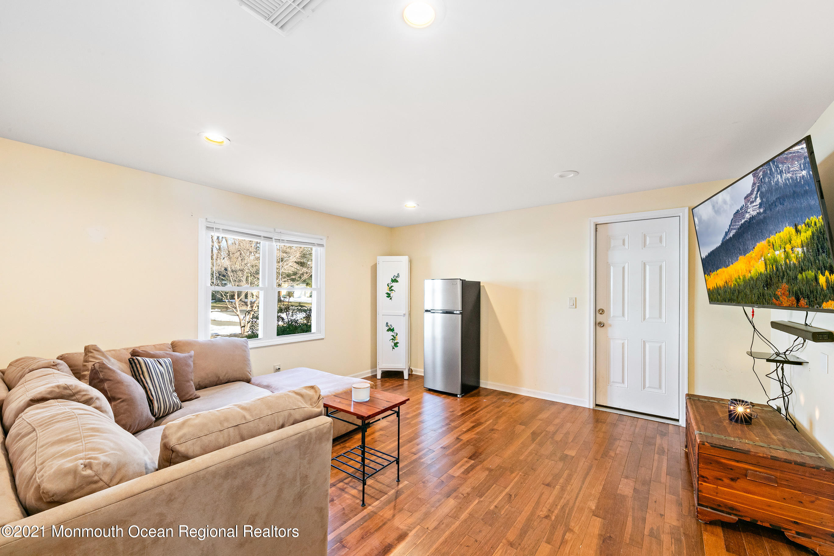 88 Rutledge Drive Middletown, NJ 07701 - Photo 24 of 51 88RutledgeOnline-26