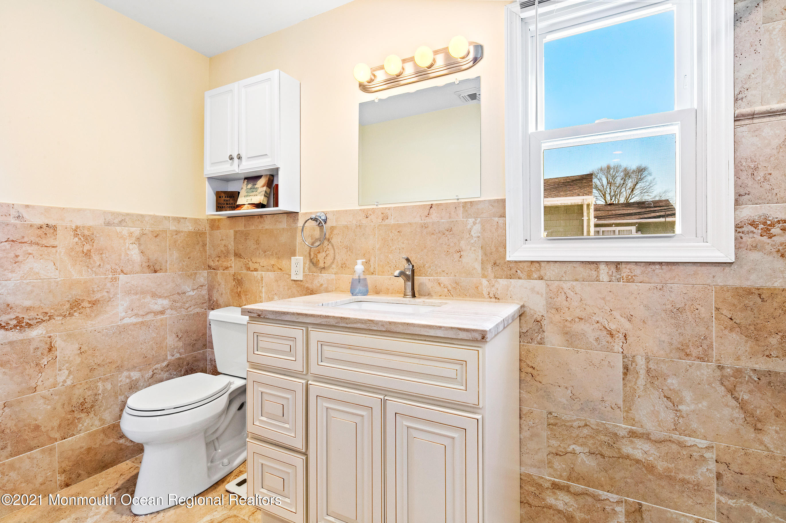 88 Rutledge Drive Middletown, NJ 07701 - Photo 29 of 51 88RutledgeOnline-31