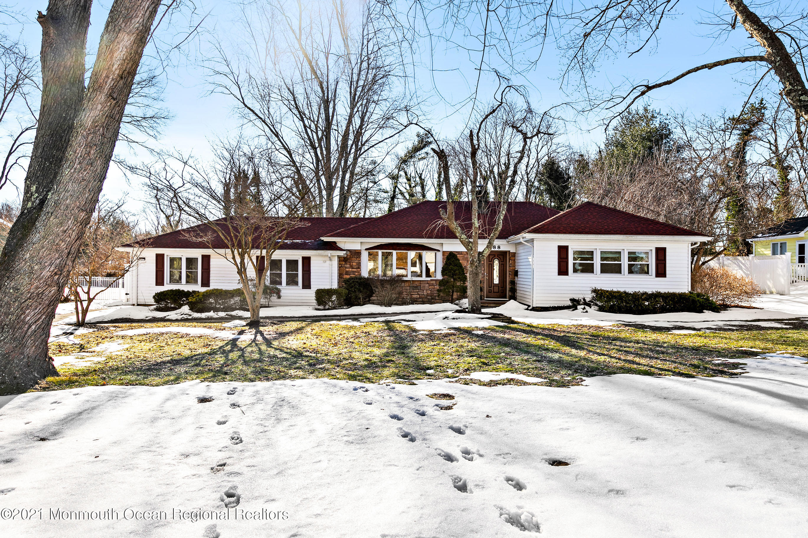 88 Rutledge Drive Middletown, NJ 07701 - Photo 4 of 51 88RutledgeOnline-5