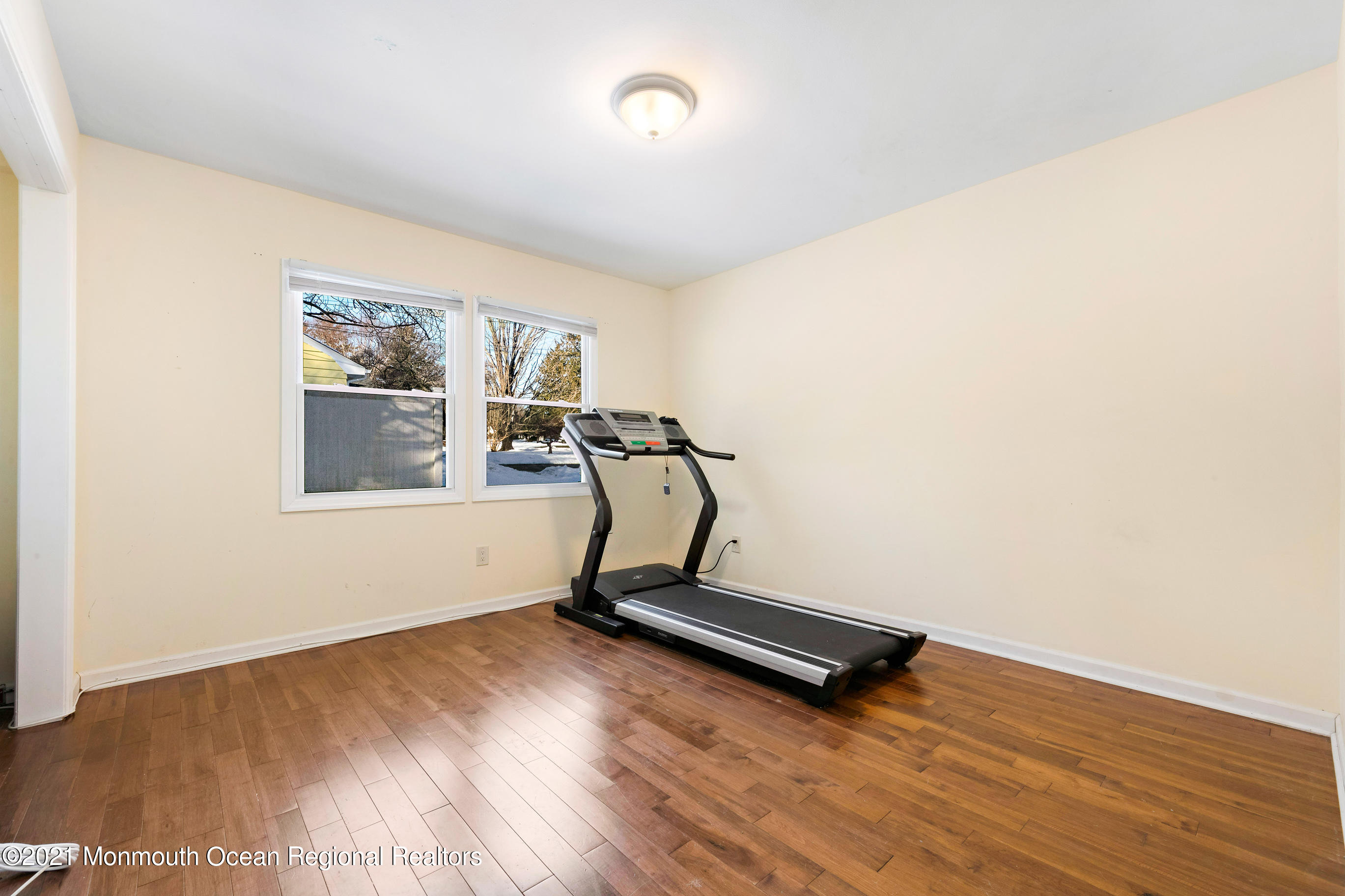 88 Rutledge Drive Middletown, NJ 07701 - Photo 33 of 51 88RutledgeOnline-35