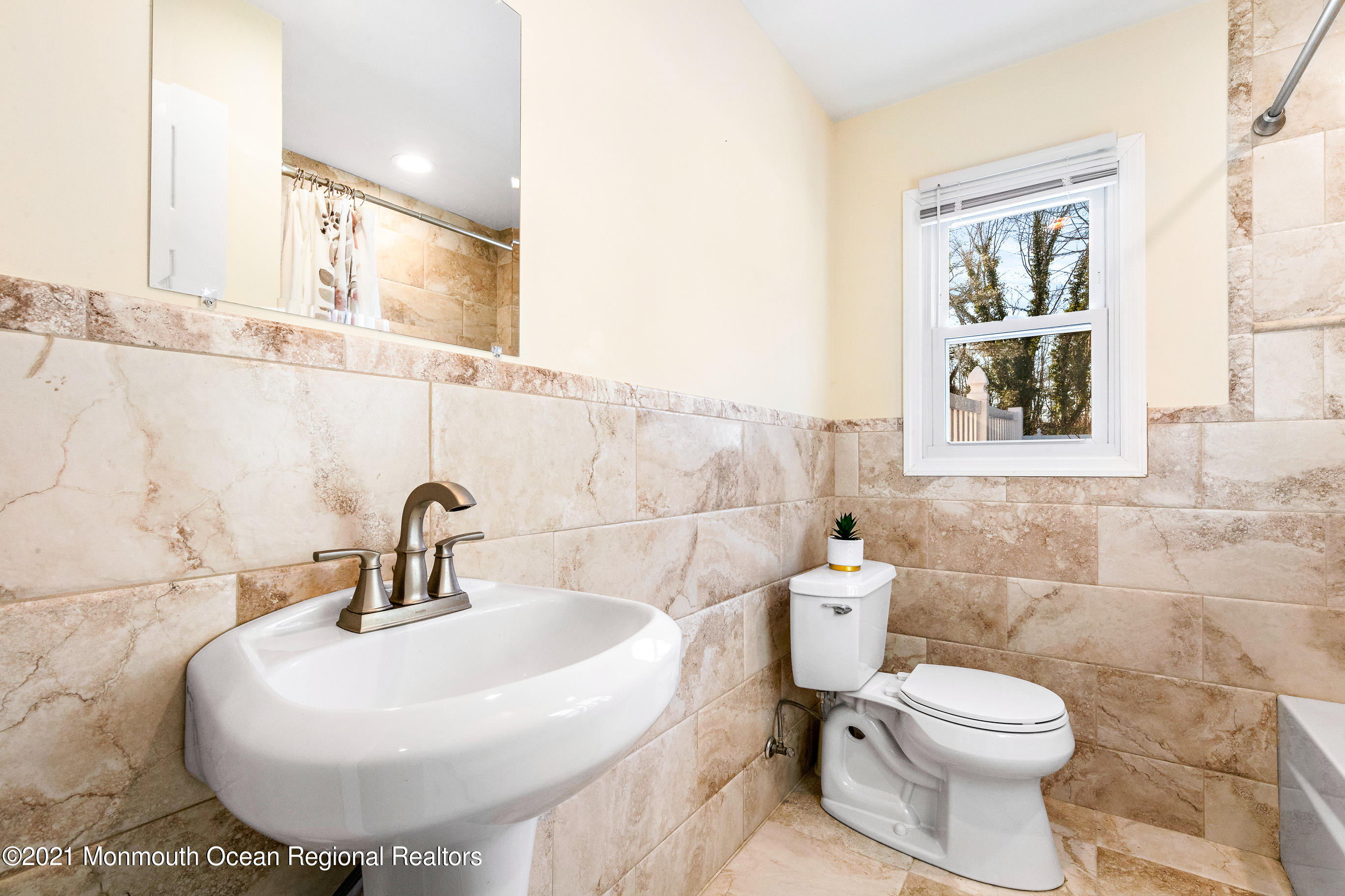 88 Rutledge Drive Middletown, NJ 07701 - Photo 37 of 51 88RutledgeOnline-39