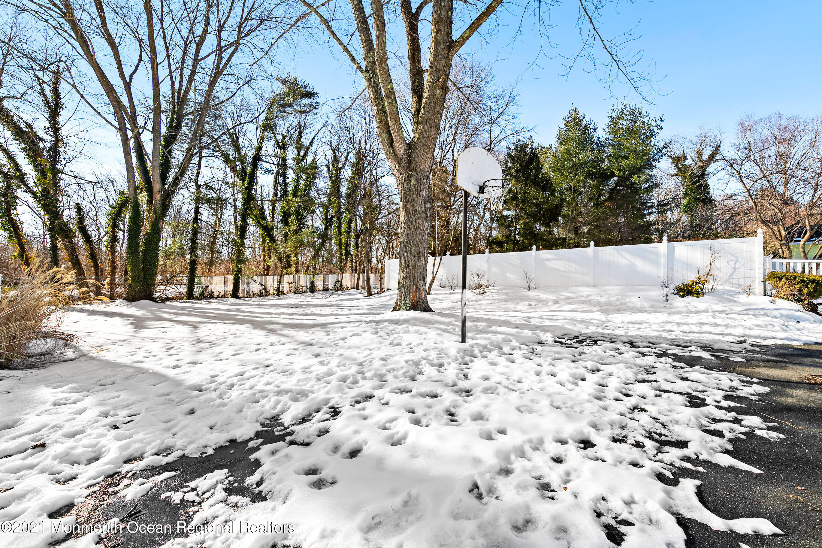 88 Rutledge Drive Middletown, NJ 07701 - Photo 40 of 51 88RutledgeOnline-42