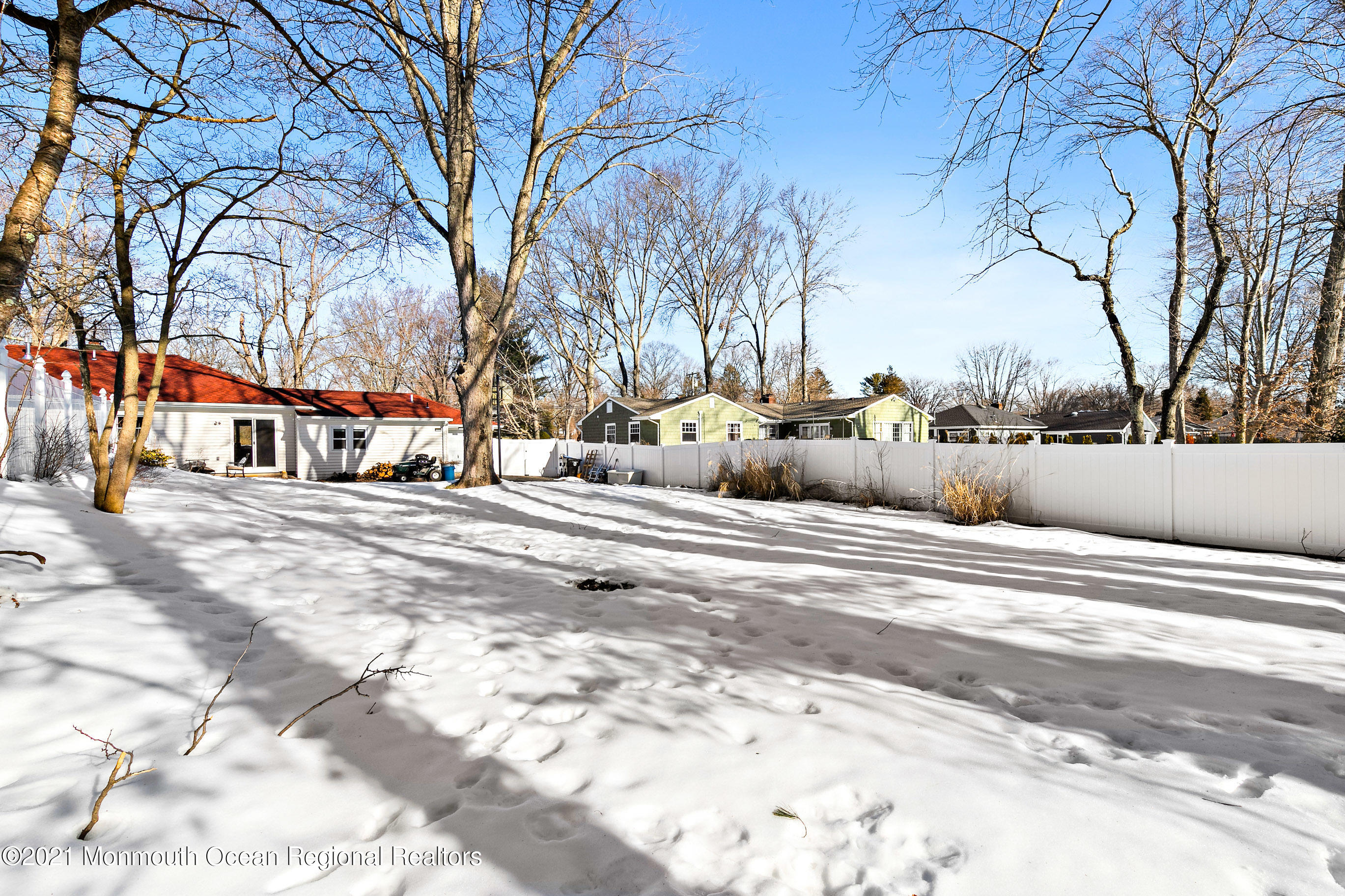 88 Rutledge Drive Middletown, NJ 07701 - Photo 44 of 51 88RutledgeOnline-47