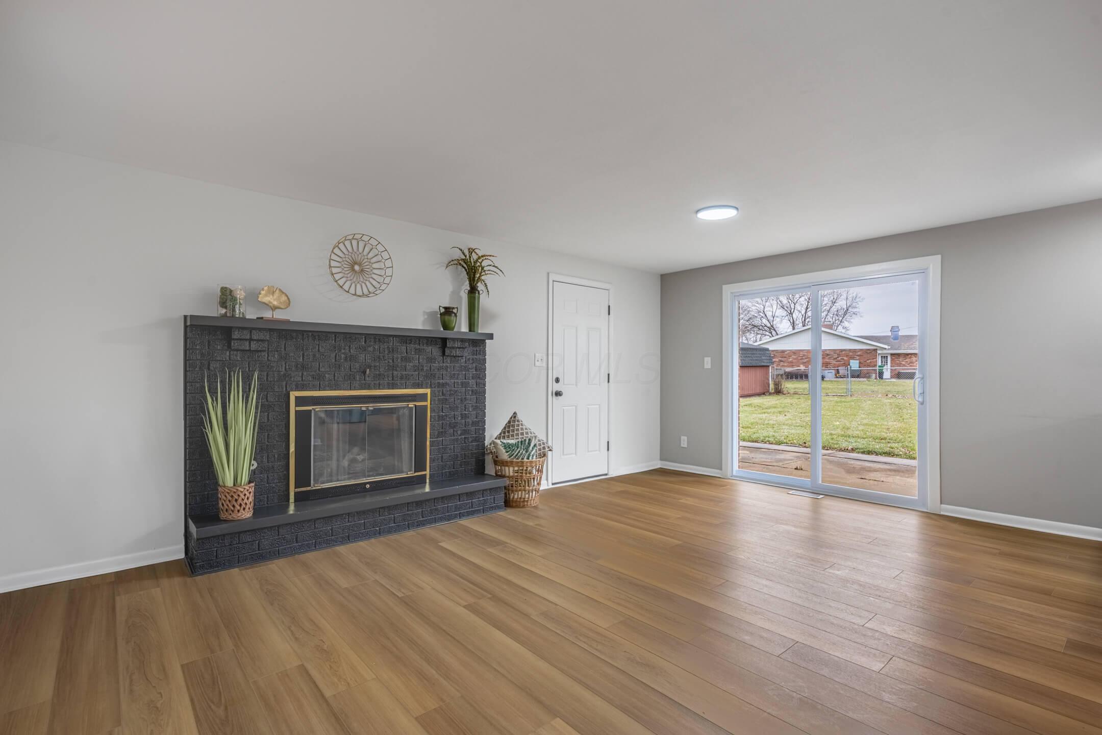 958 Torrence Drive Springfield, OH 45503 - Photo 6 of 35 958 Torrence-7