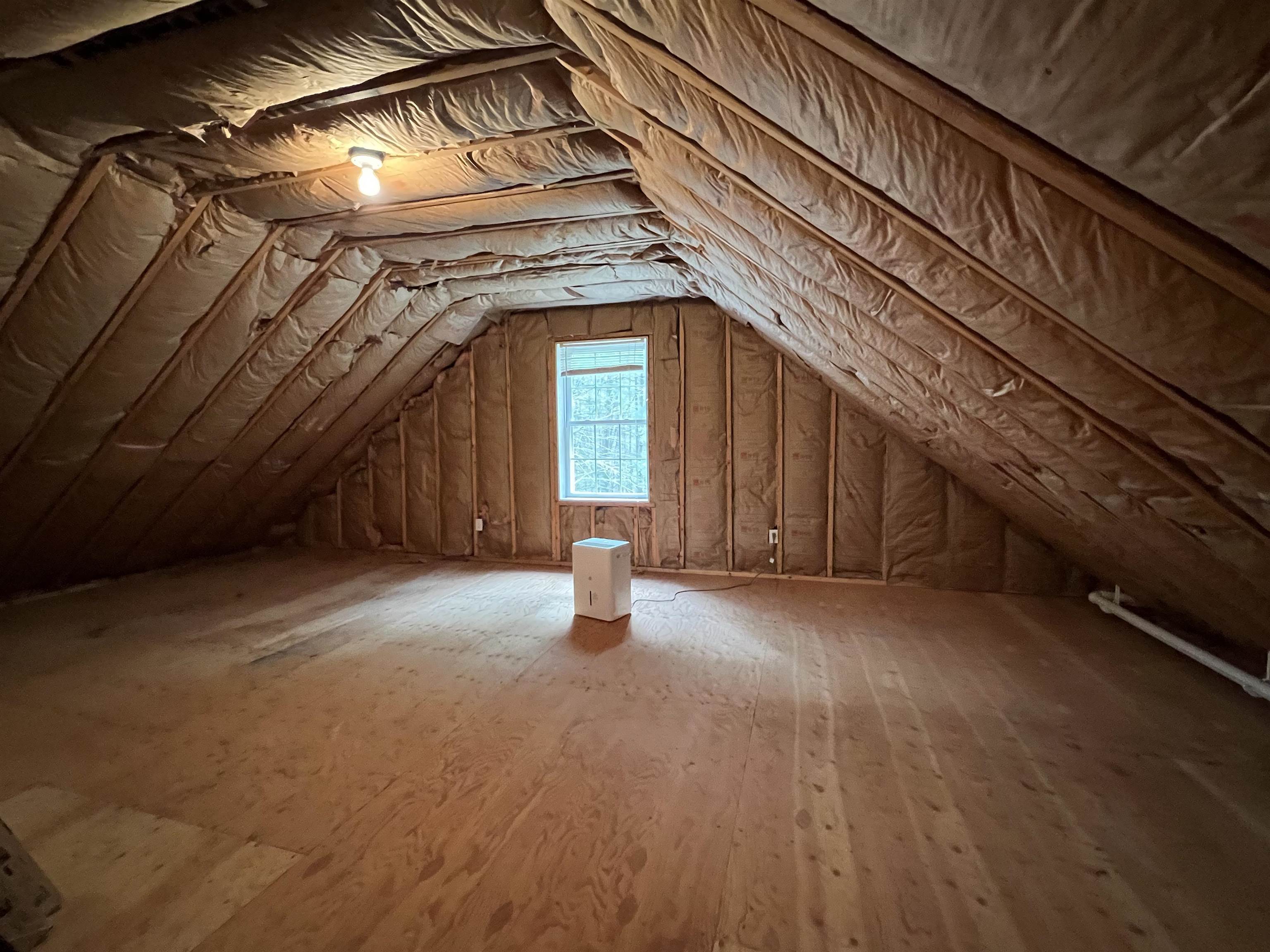 252 Middle Road Deerfield, NH 03037 - Photo 15 of 35