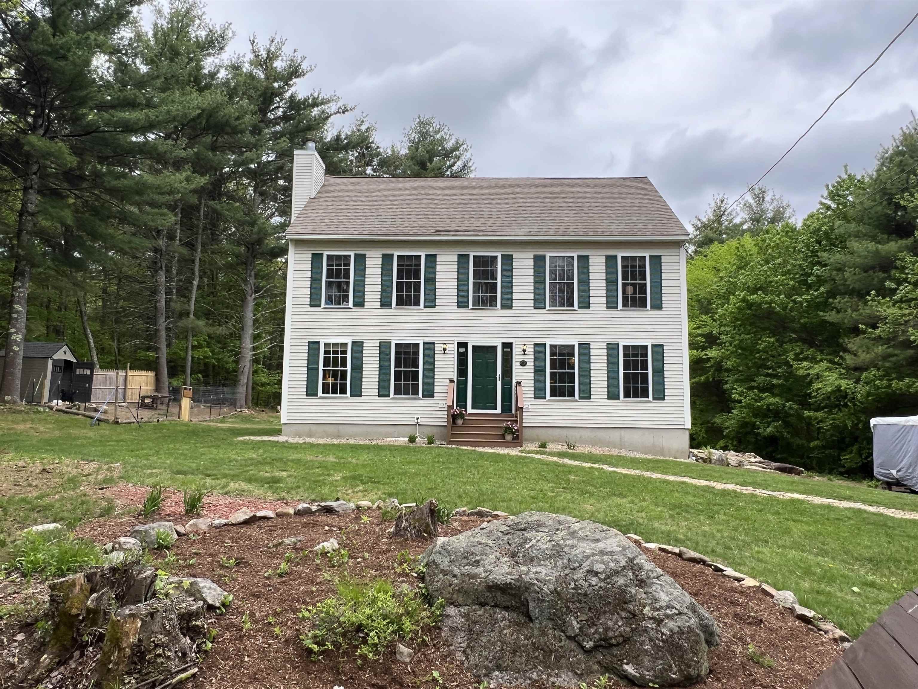 252 Middle Road Deerfield, NH 03037 - Photo 2 of 35