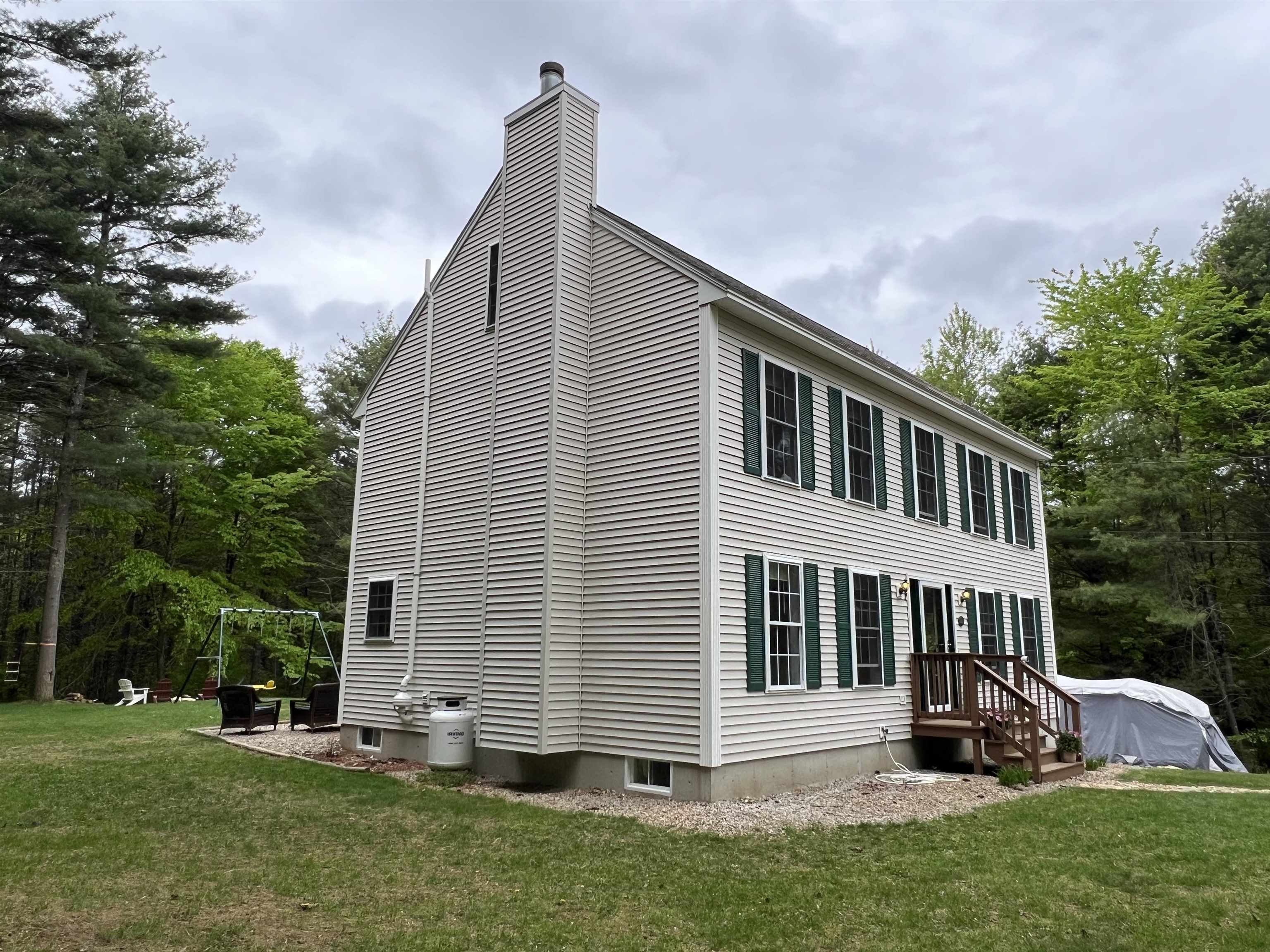 252 Middle Road Deerfield, NH 03037 - Photo 21 of 35