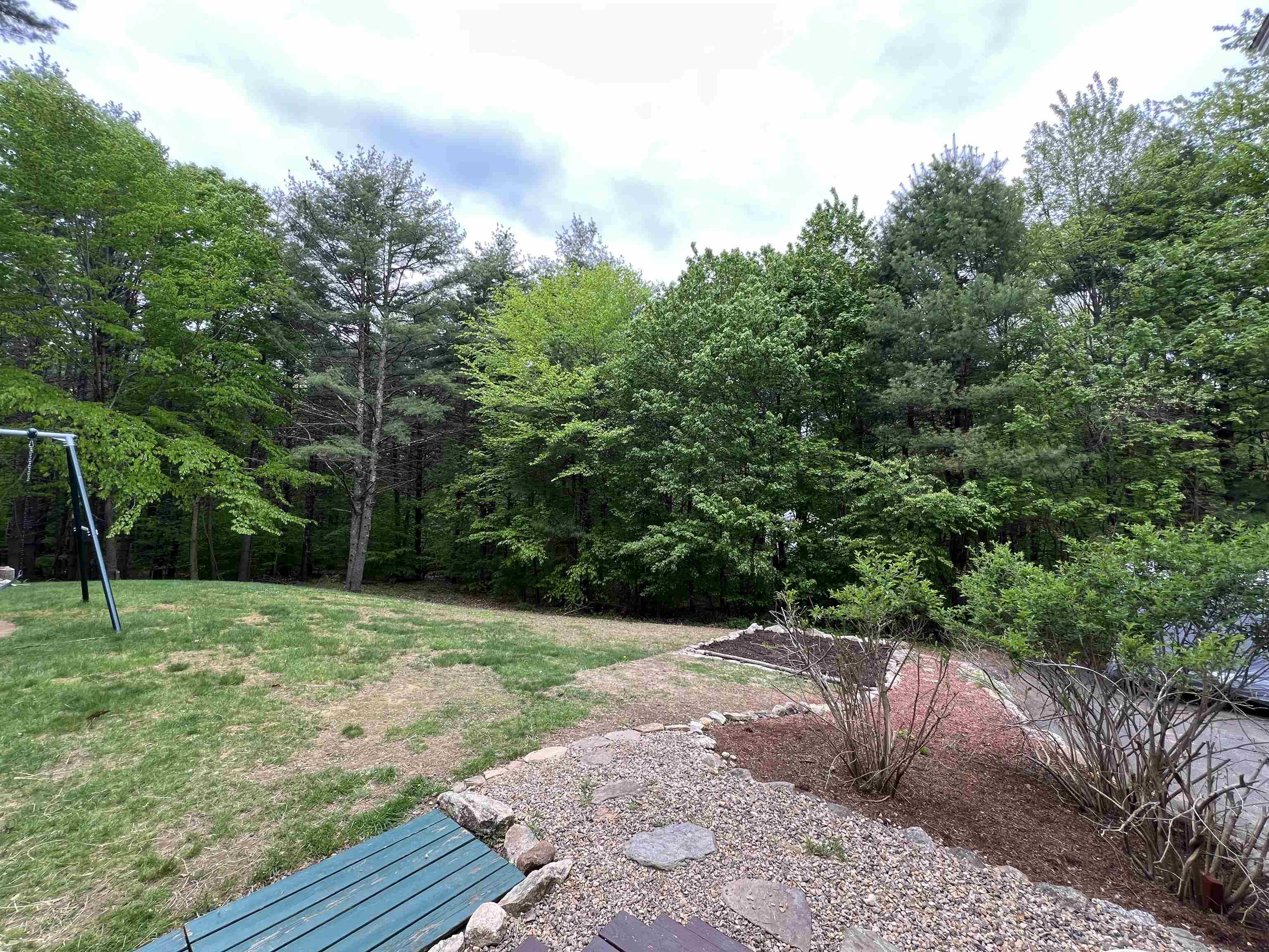 252 Middle Road Deerfield, NH 03037 - Photo 27 of 35