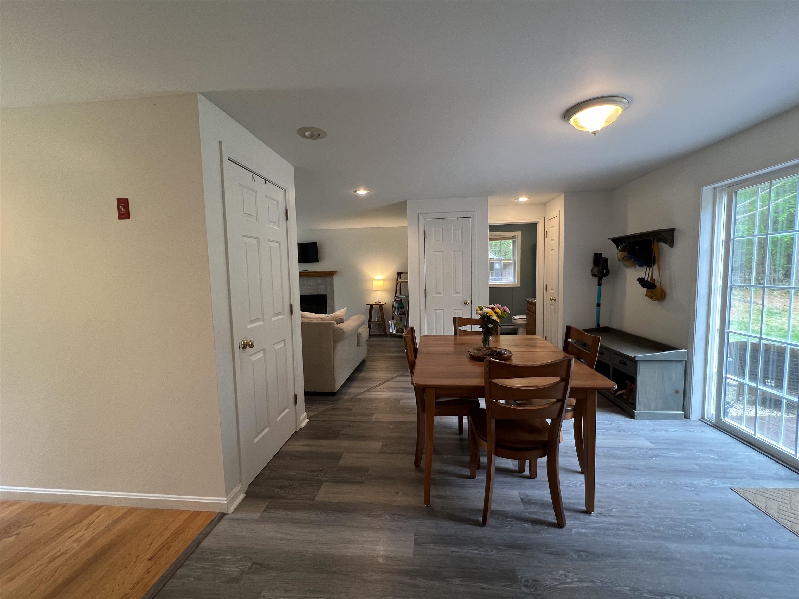 252 Middle Road Deerfield, NH 03037 - Photo 33 of 35