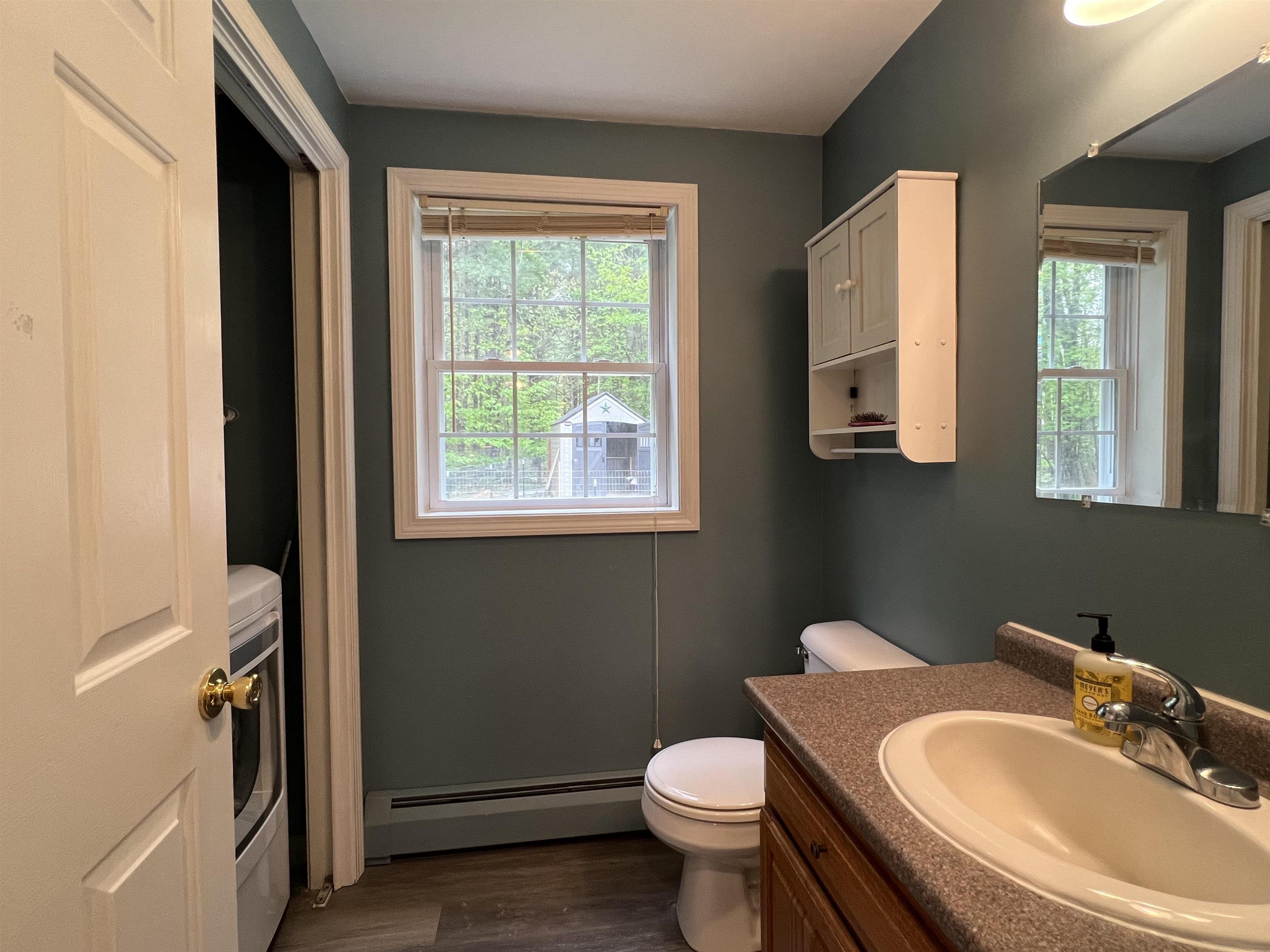 252 Middle Road Deerfield, NH 03037 - Photo 5 of 35