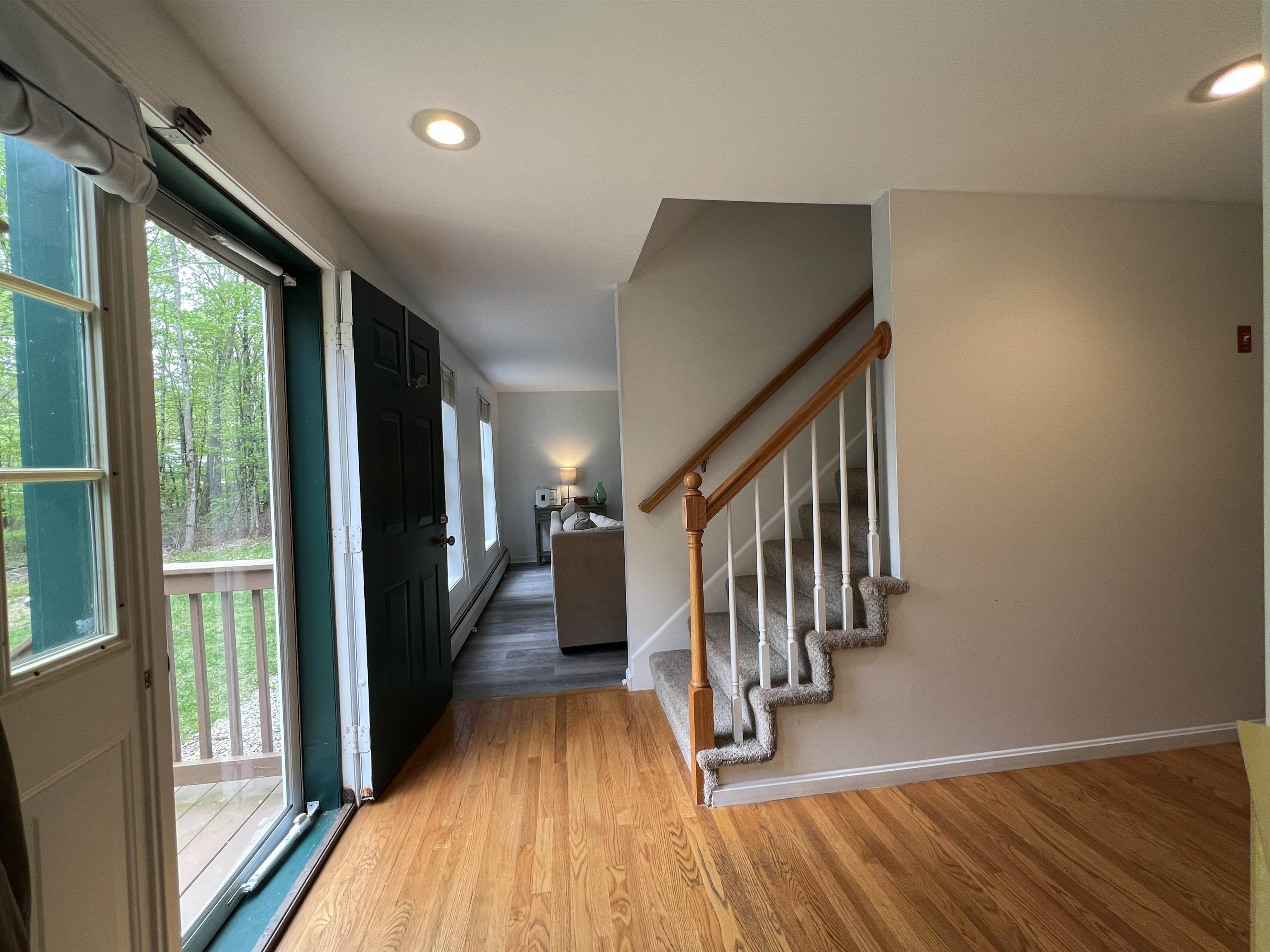 252 Middle Road Deerfield, NH 03037 - Photo 6 of 35