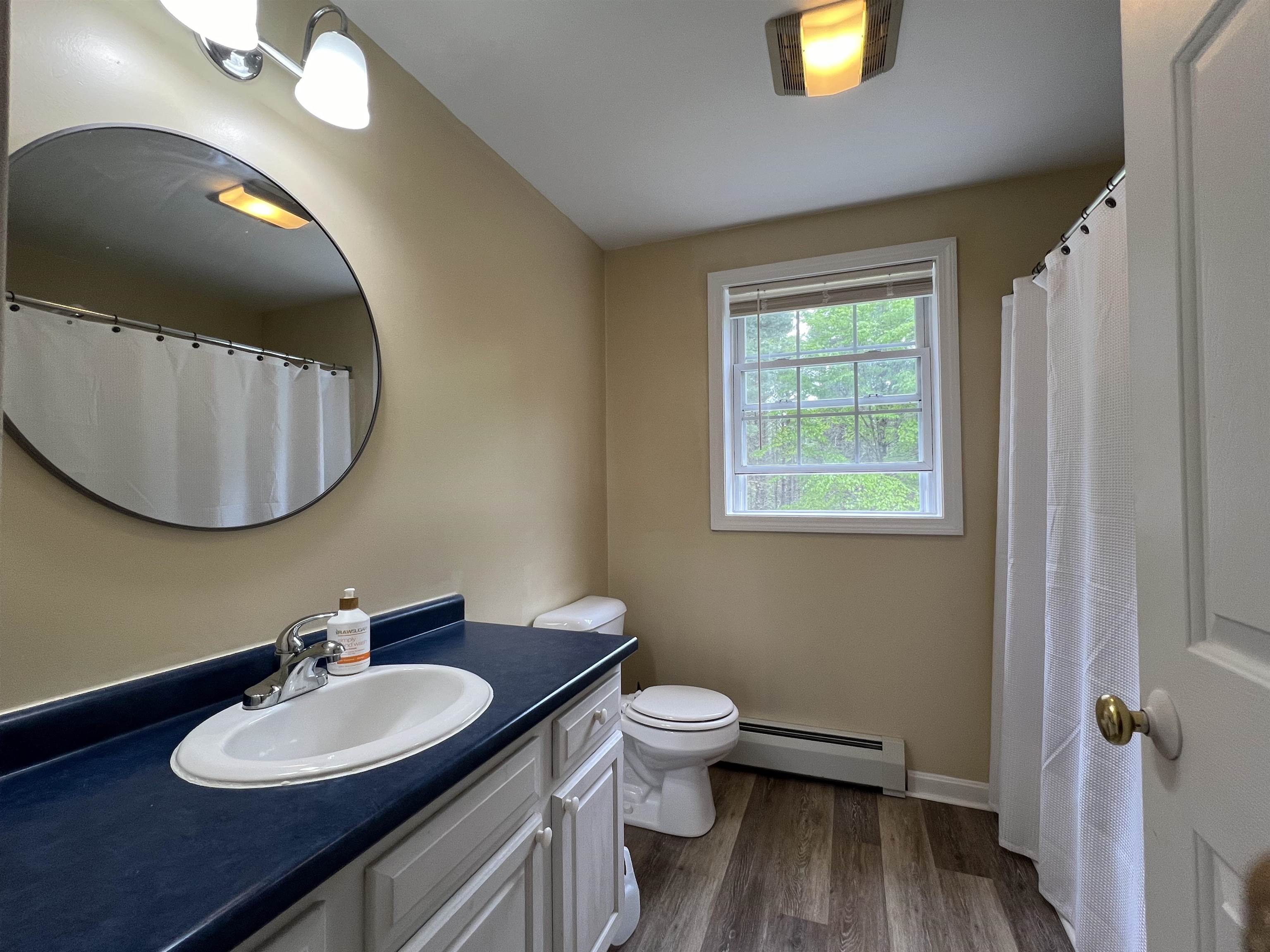252 Middle Road Deerfield, NH 03037 - Photo 10 of 35