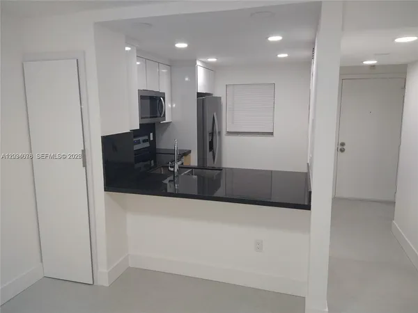 $1,750 | 19791 Southwest 114th Avenue, Unit 233, Miami, FL 33157