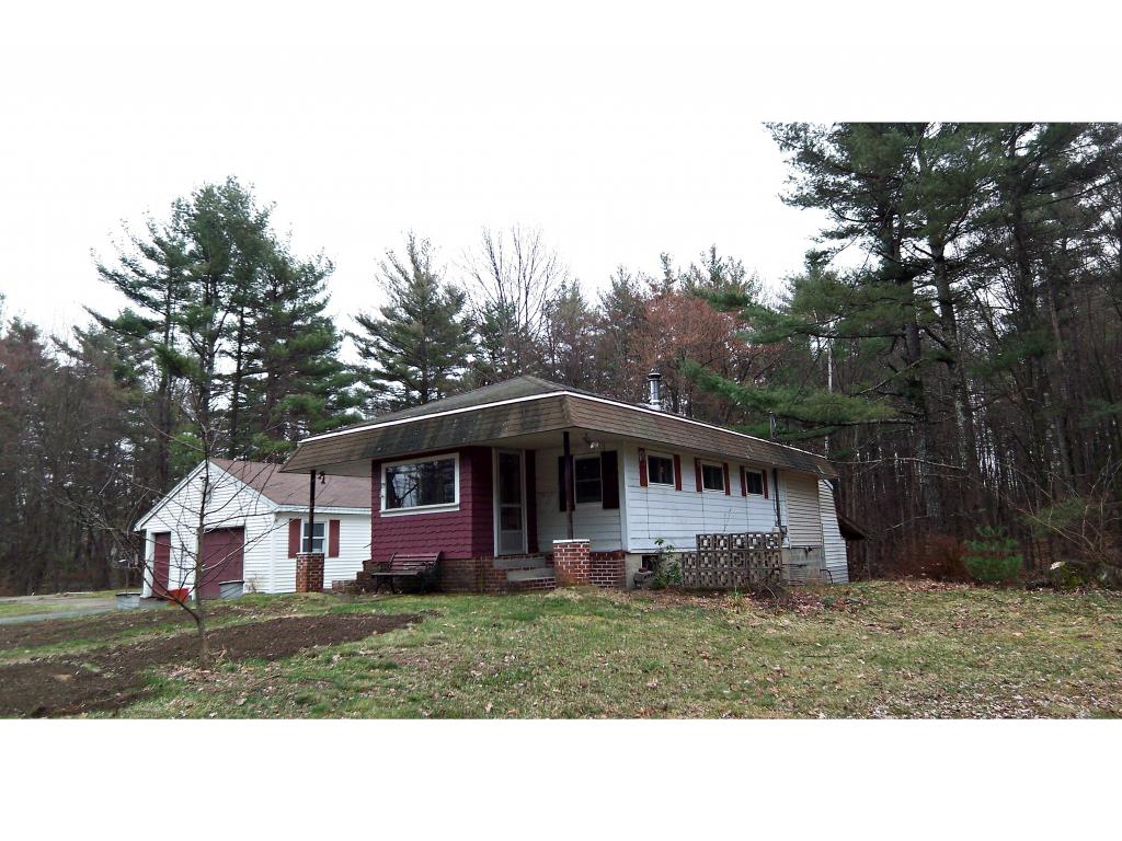 179 Hampstead Road Derry, NH 03038 - Photo 2 of 7