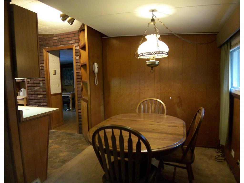 179 Hampstead Road Derry, NH 03038 - Photo 5 of 7