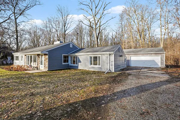 $339,900 | 28375 Ranchwood Drive, Southfield, MI 48076