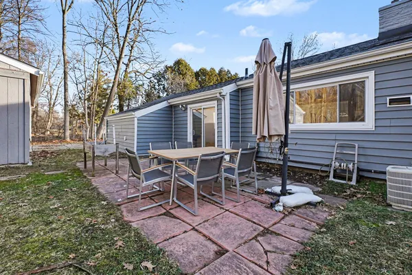 $339,900 | 28375 Ranchwood Drive, Southfield, MI 48076