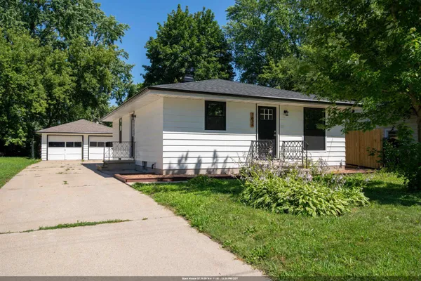 $235,000 | 1634 Burdick Street, Oshkosh, WI 54901