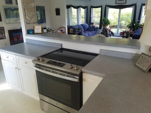 $695,000 | 250 Joppa Hill Road, Bedford, NH 03110