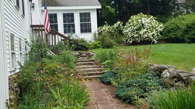 $695,000 | 250 Joppa Hill Road, Bedford, NH 03110